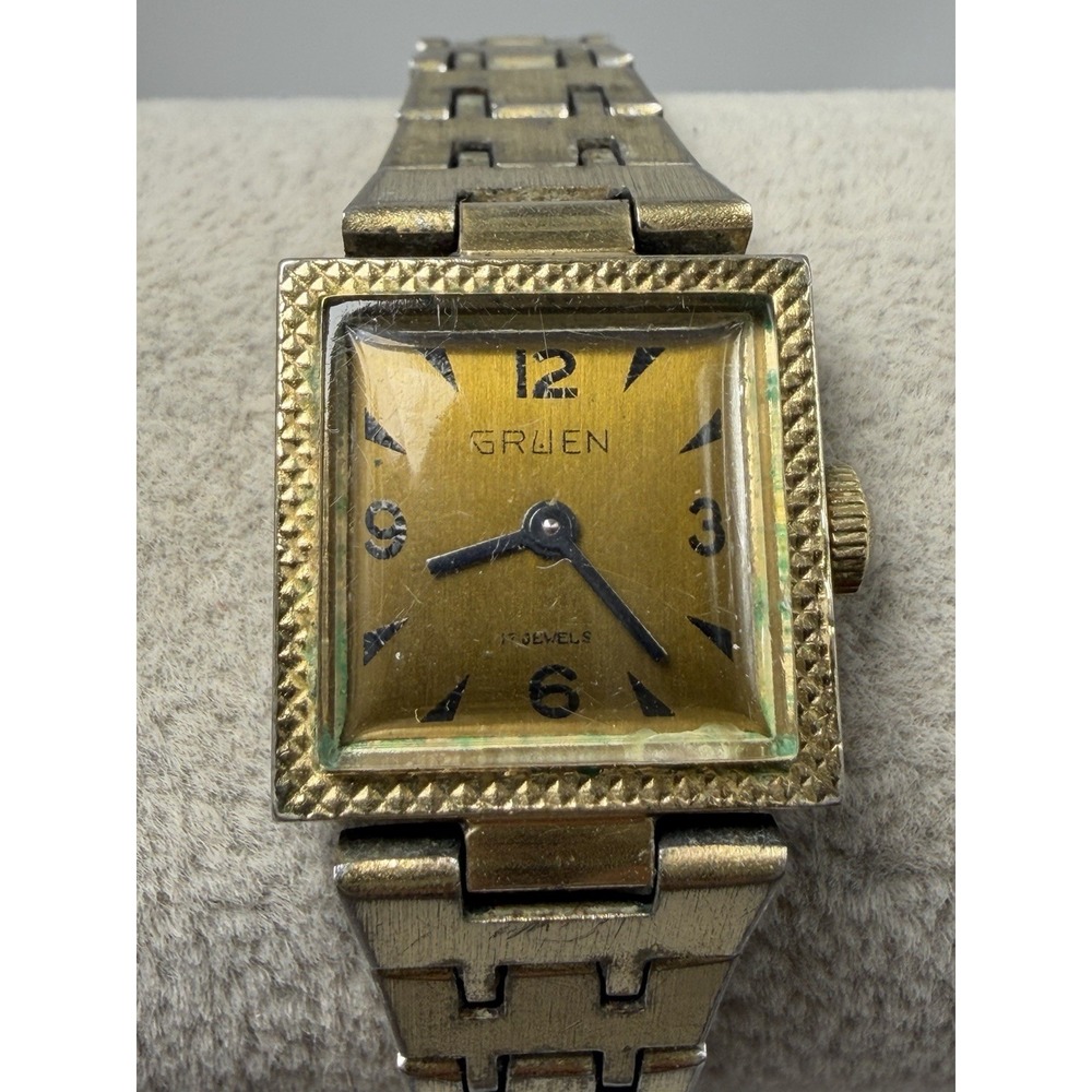Gruen 17 Jewels Manual Wind Working Ladies Watch 20MM 6.5" Vintage Gold Tone